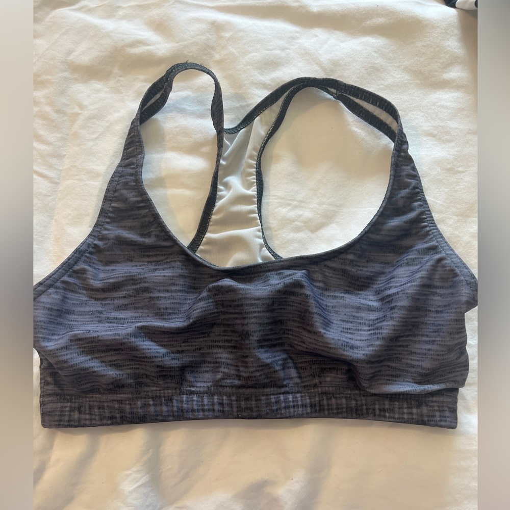 BonaFide Woman’s Athletic Sports Bra matching piece to blk/Wht Stripe leggings